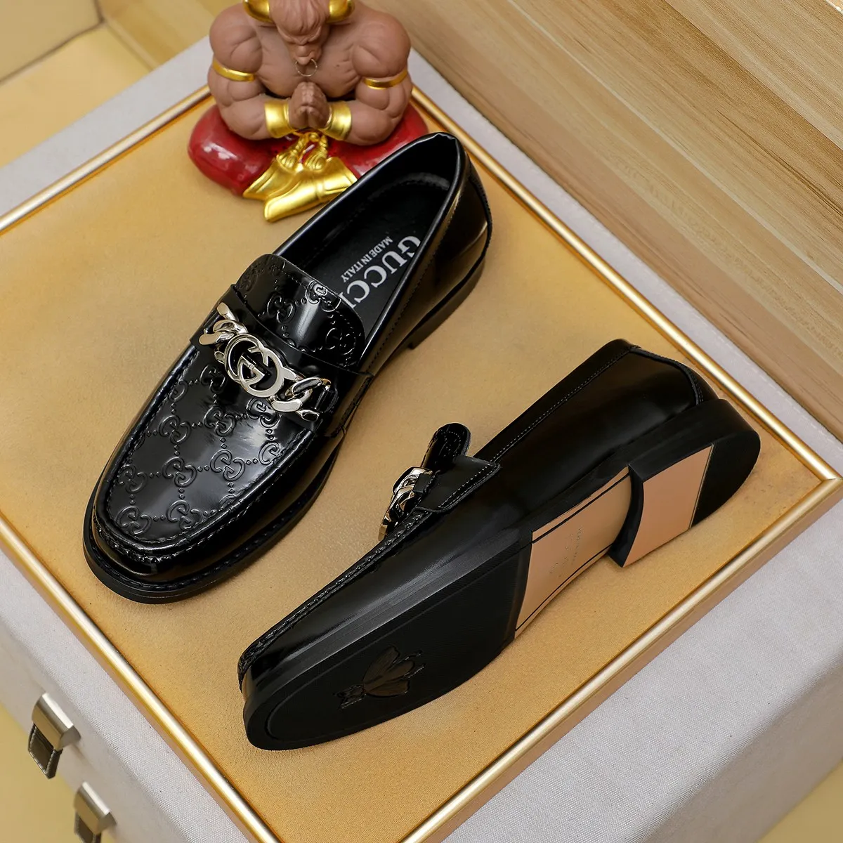 Men's men's shoes💰460💰💰Gucci official website men's business formal leather shoes updated💥Hong Kong counters synchronize new styles💥completely one-to-one replica shipment👍zero gap in counter quality 0⃣️made of imported cowhide on the outside+water-dyed🐂leather lining, color optional! Matching code 38-45
